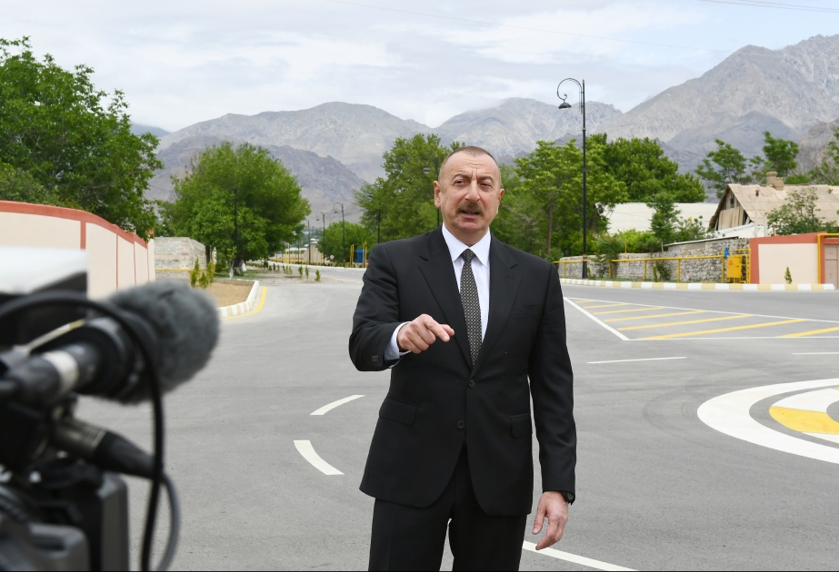 Prezident İlham Əliyev: Münaqişə öz həllini tapıb və hesab edirəm ki, bu məsələyə qayıtmaq əbəsdir