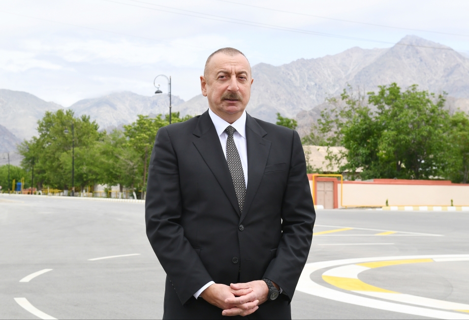 Azərbaycan Prezidenti Kanadaya və Fransaya səsləndi: Getsinlər, öz işləri ilə məşğul olsunlar