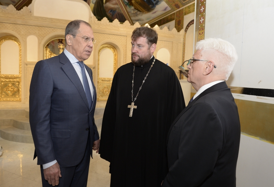 Rusiyanın xarici işlər naziri Sergey Lavrov Bakıda Müqəddəs Məryəm Mövlud kilsəsini ziyarət edib