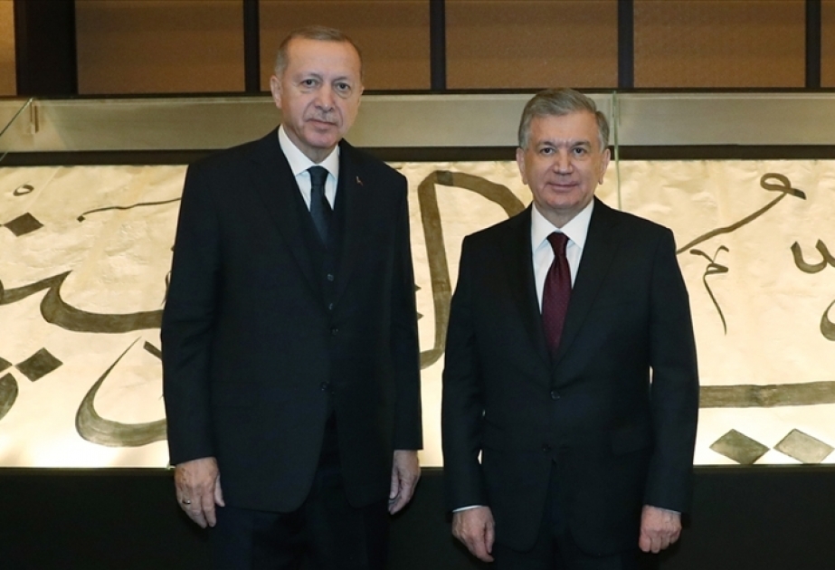 Türkiyə və Özbəkistan prezidentləri arasında telefon danışığı olub