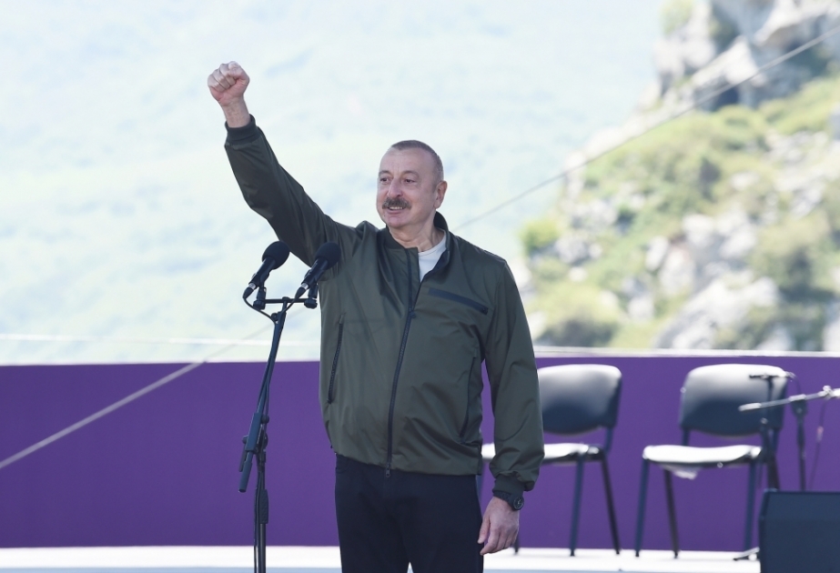 Azərbaycan Prezidenti: Bizi irəliyə aparan milli ruh bu Qələbəni təmin etdi