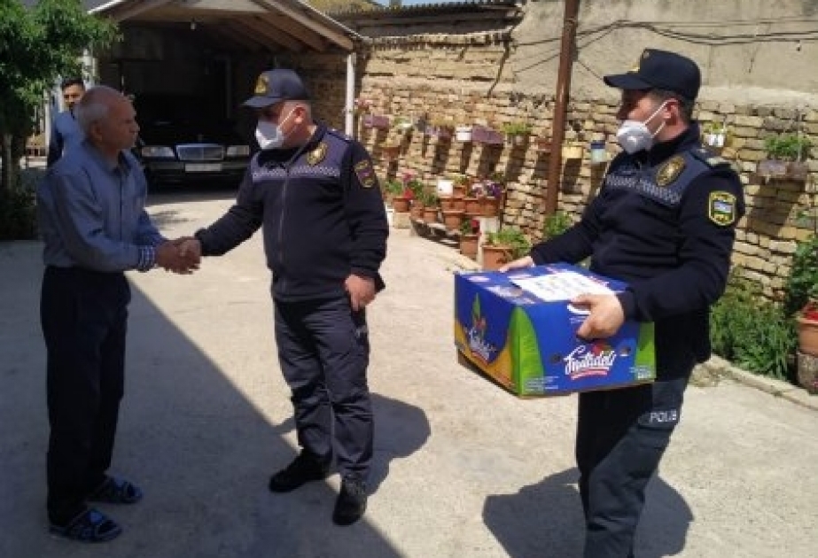 Sumqayıt polisi şəhid ailələrinin və qazilərin Ramazan bayramını təbrik edib
