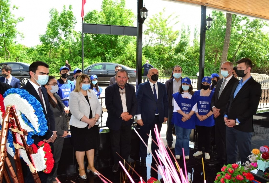 YAP Gənclər Birliyinin üzvləri Ağstafa rayonunda şəhid ailəsini ziyarət ediblər