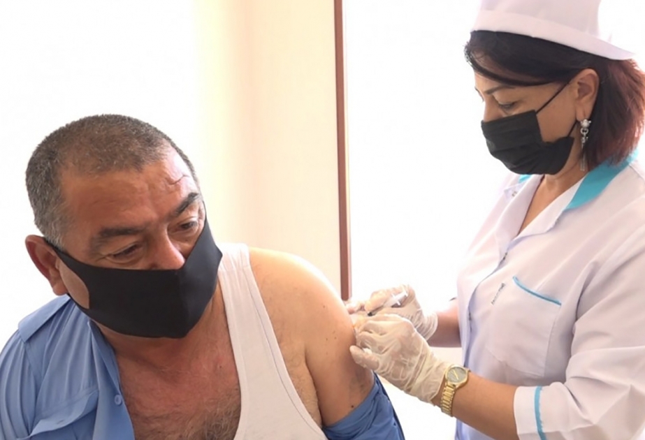 Taksi və avtobus sürücüləri vaksinasiya prosesinə cəlb ediliblər