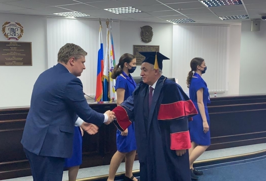 Премьер-министру Али Асадову присвоено звание Почетного доктора Российского экономического университета ВИДЕО