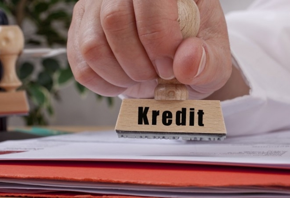 Kreditlərin 97,5 faizi banklar tərəfindən verilib