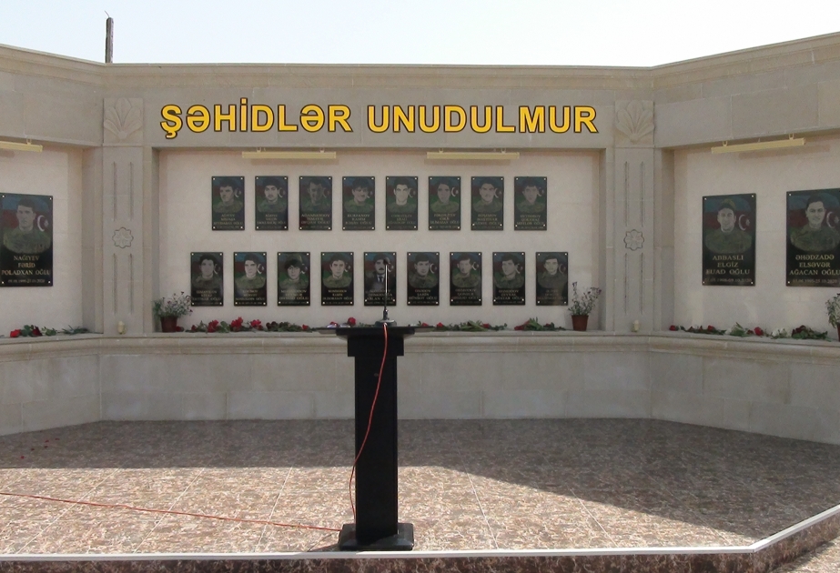 Sabirabadda şəhidlərin xatirəsinə ucaldılan abidə açılıb