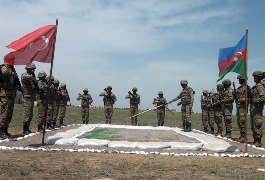 Azerbaijani, Turkish servicemen conduct tactical exercises