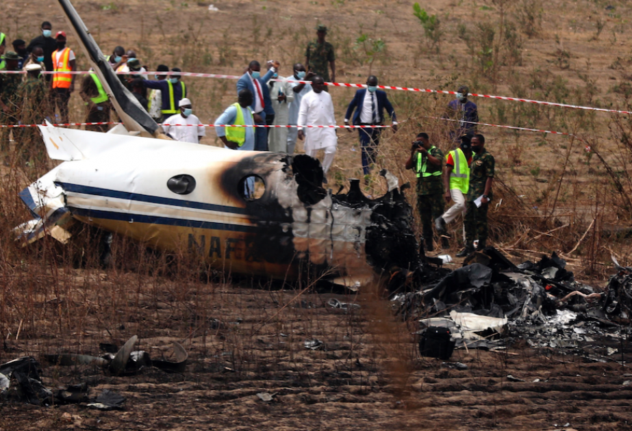 Mueren jefe de Estado Mayor del ejército nigeriano y 10 otros oficiales al estrellarse avión militar
