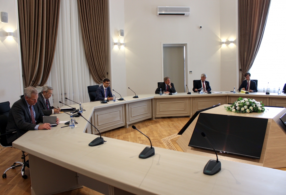 “Xəzər Siyasət Mərkəzinin” nümayəndələrinə Azərbaycanın enerji potensialı barədə məlumat verilib