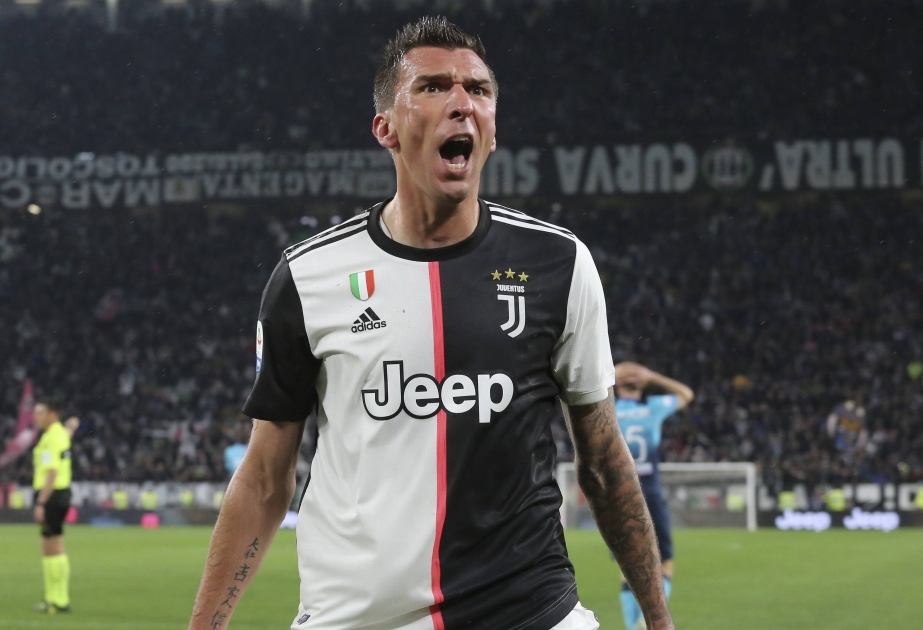 “Milan” klubu xorvatiyalı hücumçusu Mario Mandzukiç ilə müqavilənin müddətini uzatmayıb