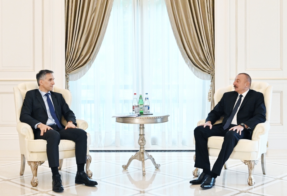 President Ilham Aliyev received Chief Executive Officer and other senior officials of Signify VIDEO