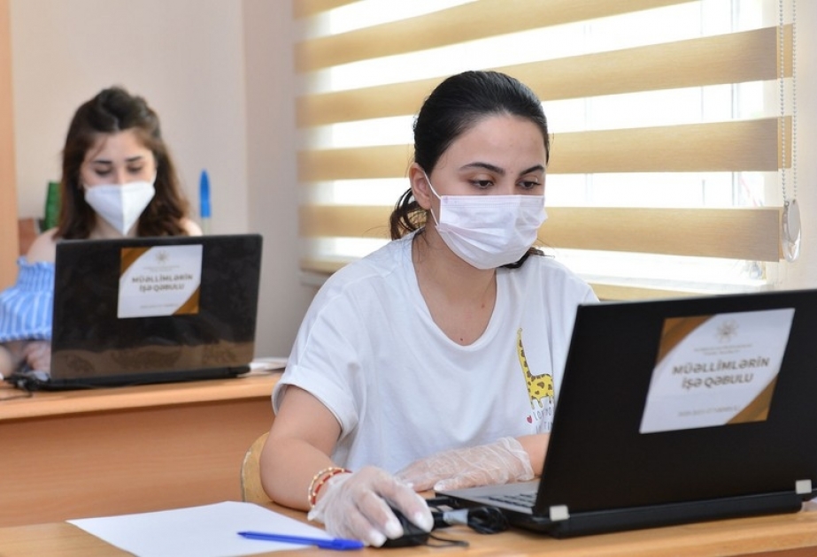 Müddətsiz müqavilə ilə işə qəbul olunan müəllimlərdən 34-ü xarici ali təhsil müəssisələrinin məzunudur