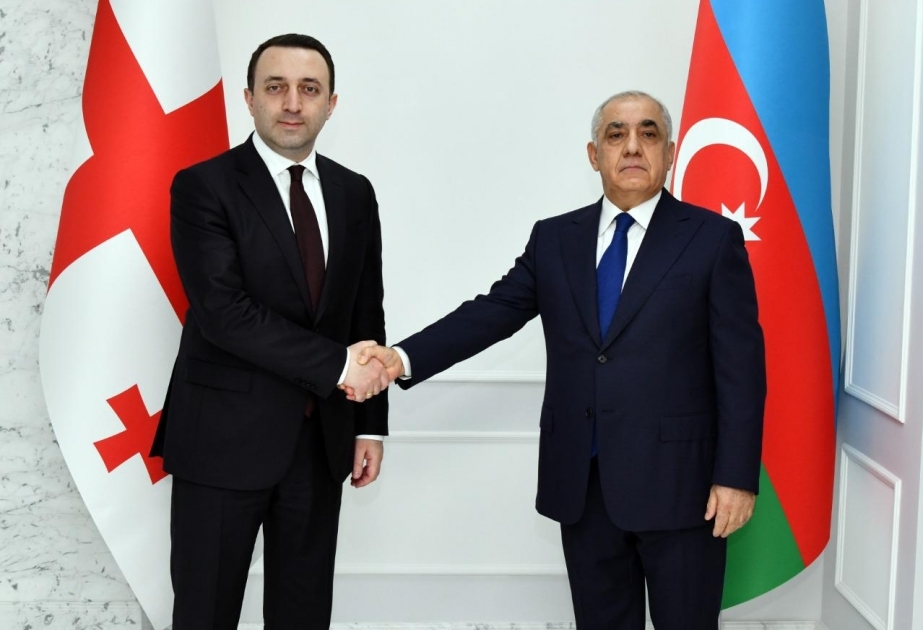 Премьер-министр Али Асадов поздравил премьер-министра Грузии Ираклия Гарибашвили с Днем независимости