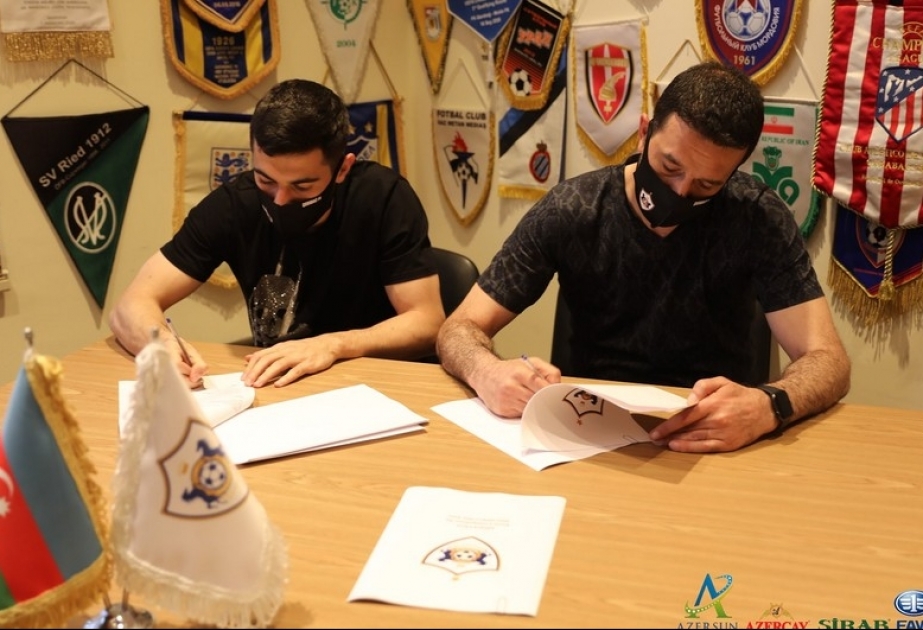 “Qarabağ” futbol klubu Elvin Cəfərquliyev ilə yeni müqavilə imzalayıb