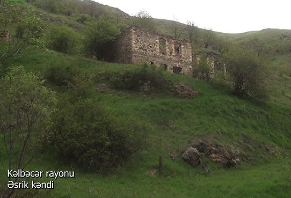 Министерство обороны поделилась видеокадрами из села Эсрик Кяльбаджарского района ВИДЕО