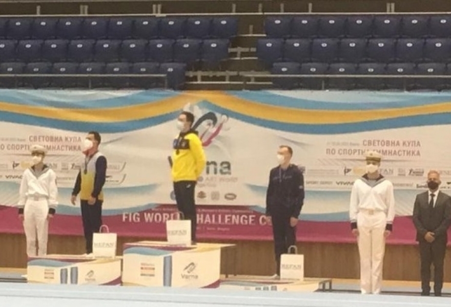Gimnasta azerbaiyano gana el bronce en la Copa del Mundo de Bulgaria