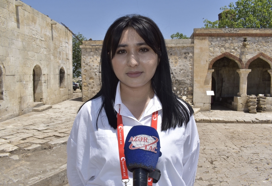 Blogger uzbeka: "La magnitud de la destrucción en Aghdam nos entristece mucho"