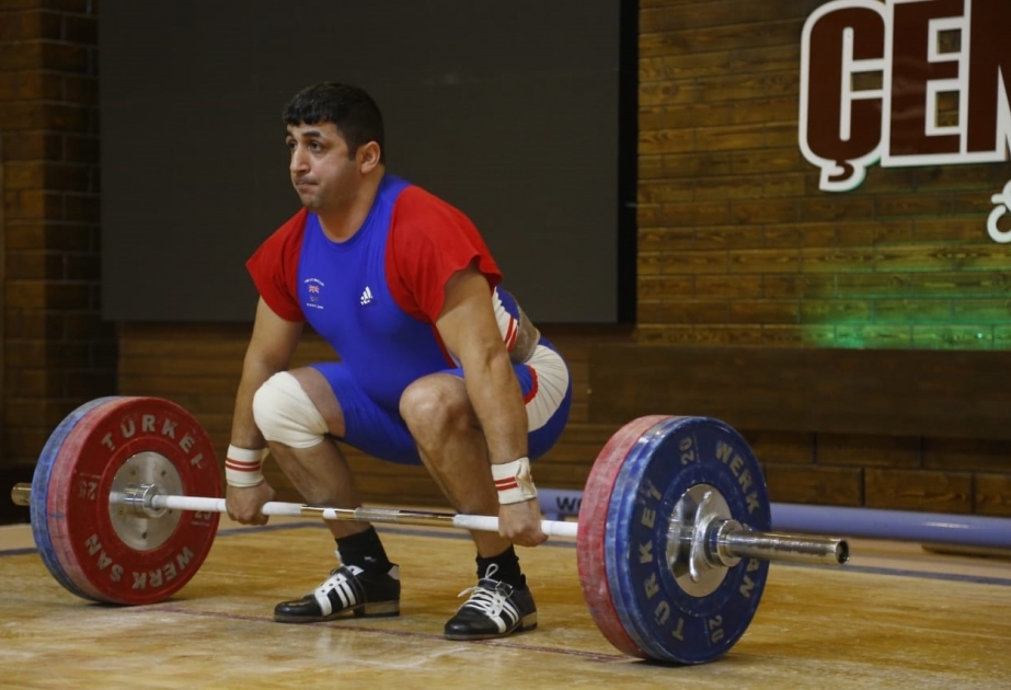 Azərbaycanın ustad ağır atletləri dünya çempionatında 1 qızıl və 3 gümüş medal qazanıblar