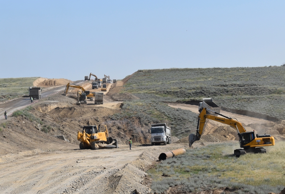 Ağdam sakini: Bu yol Böyük Qayıdış yoludur, bizi yurdumuza qovuşduracaq FOTO