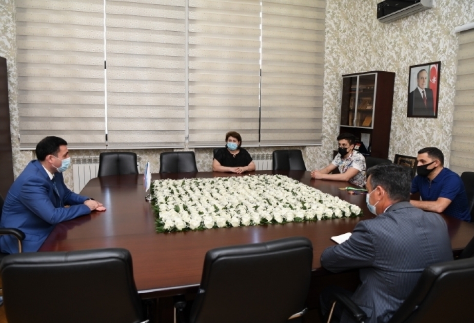 Azərbaycan Dövlət Neft və Sənaye Universitetində çempion tələbə ilə görüş