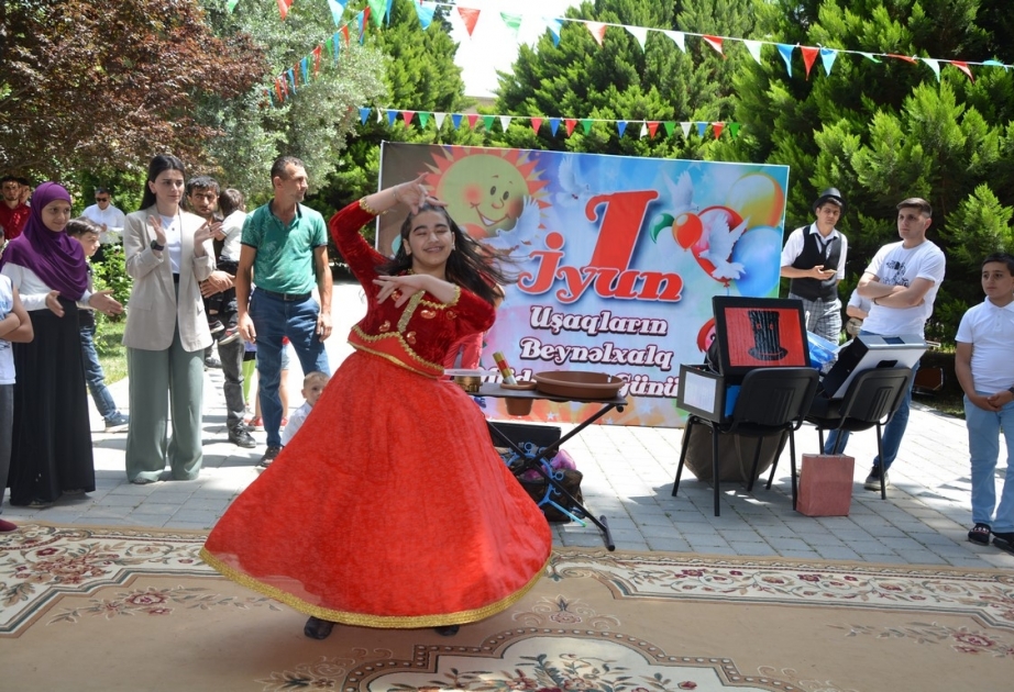 Tərtərdə uşaqların bayram sevinci