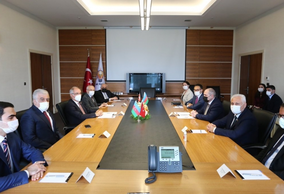 Ankarada YAP ilə AKP arasında əməkdaşlığın səmərəliliyini artırmaq üçün koordinasiyanın yaradılması imkanları müzakirə olunub