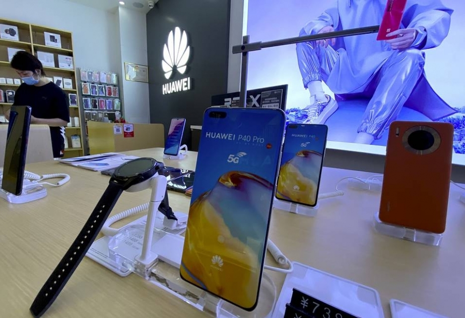 “Huawei” smartfonlar üçün yeni əməliyyat sistemini təqdim edib