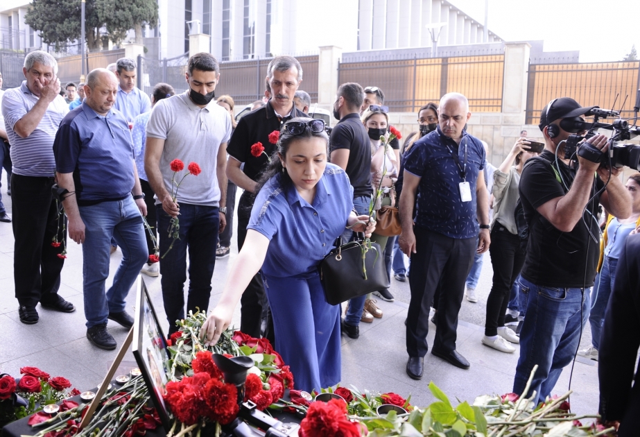 Se rinden homenaje a los periodistas-mártires en Bakú