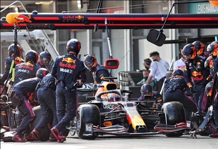 Formula 1 Azərbaycan Qran-Prisində ən tez pit-stopu "Red Bull Racing Honda"nın mexanikləri həyata keçirib