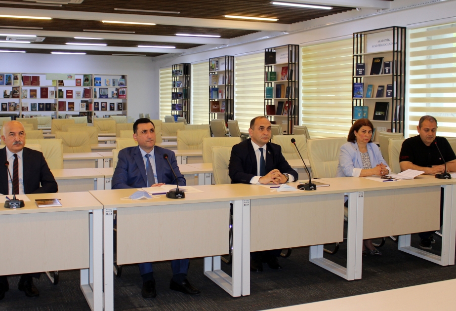 Dövlət Neft və Sənaye Universitetində “Cəmiyyət, şəxsiyyət, təhsil, din” kitabının təqdimatı keçirilib