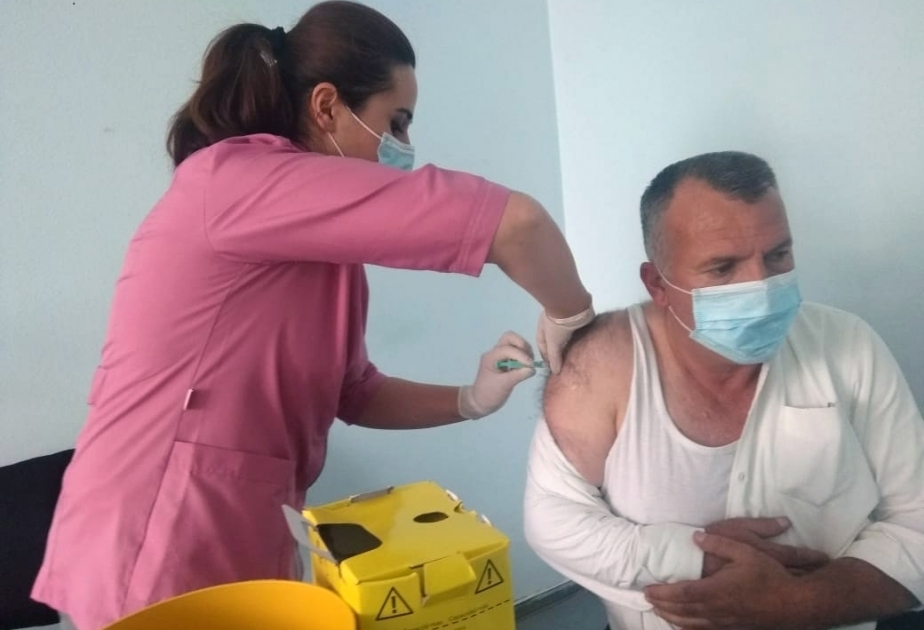 Balakəndə indiyədək vətəndaşlara 22 min dozadan çox vaksin vurulub