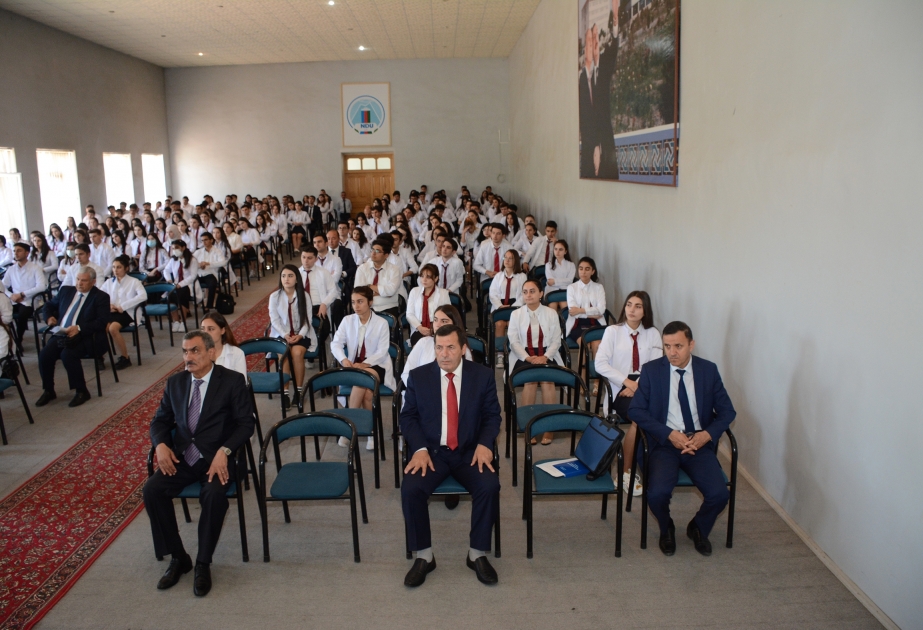 Naxçıvan Dövlət Universiteti Tibb fakültəsinin tələbələri istehsalat təcrübəsinə başlayıblar