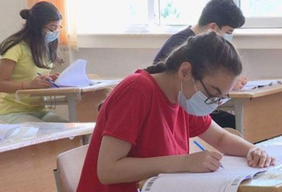 Bu gün 21 min nəfərdən çox doqquzuncu sinif şagirdi imtahan verəcək
