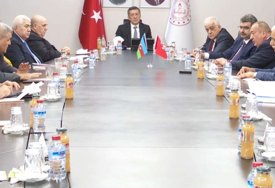 L’Azerbaïdjan et la Turquie discutent de leurs relations éducatives