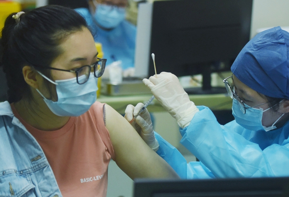 В Китае введено свыше 800 миллионов доз вакцин против COVID-19