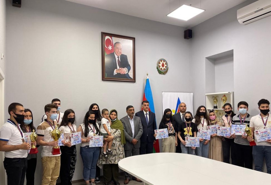 Onlayn bilik yarışının qalibləri mükafatlandırılıb