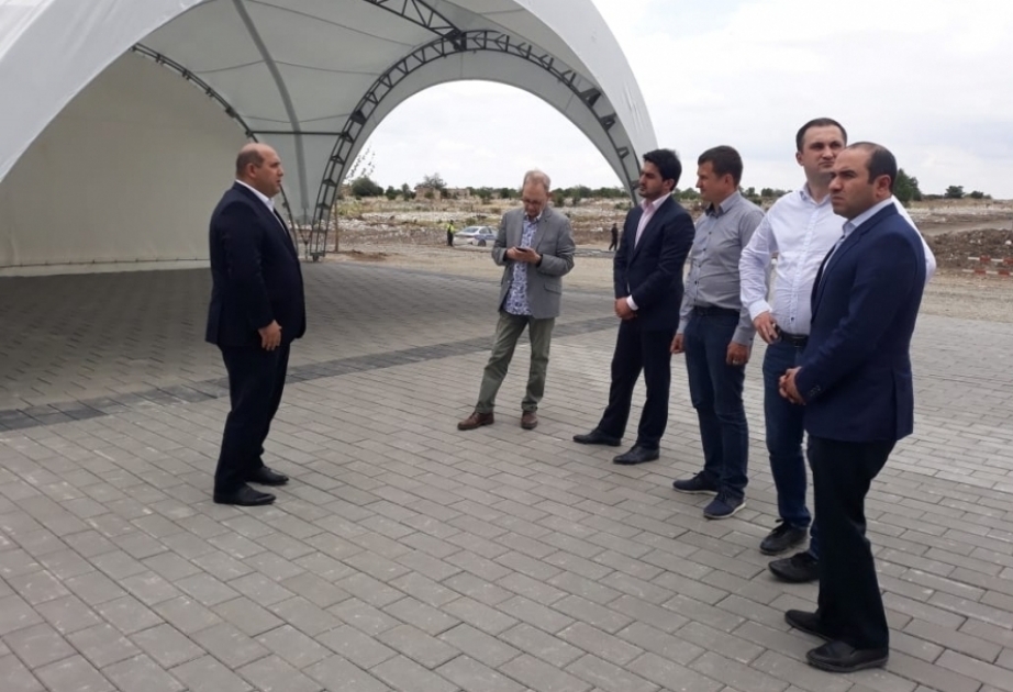 Invitados letones fueron informados sobre la historia y el estado posterior a la ocupación de Aghdam