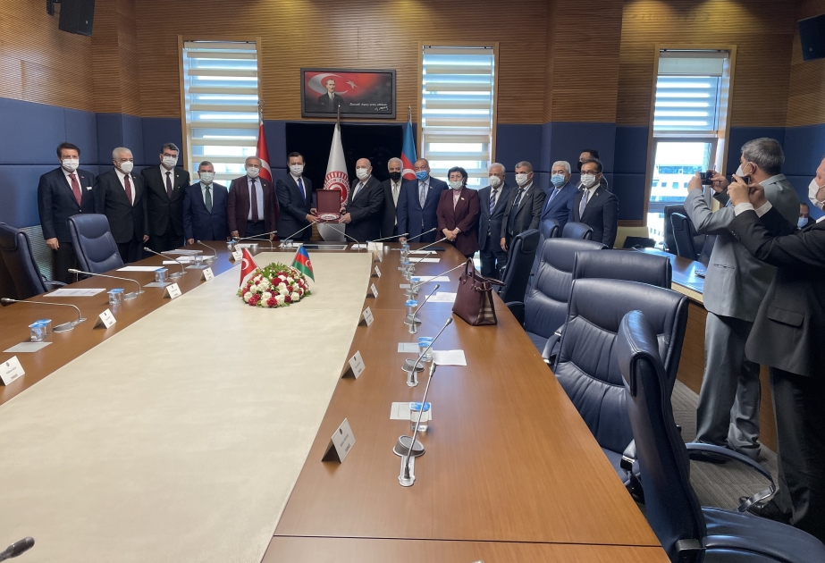 فرص توسيع التعاون بين البرلمانين الأذربيجاني والتركي واسعة ومفيدة