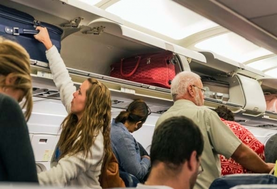 Azerbaiyán permitirá a los pasajeros aéreos llevar equipaje de mano