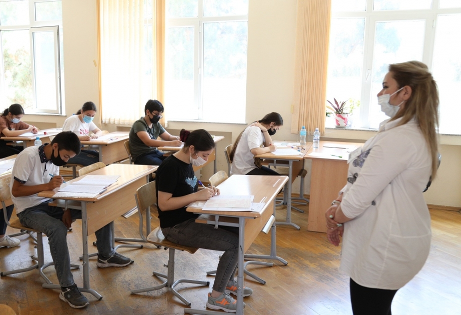 Ümumi orta təhsil səviyyəsi üzrə növbəti buraxılış imtahanları keçirilib