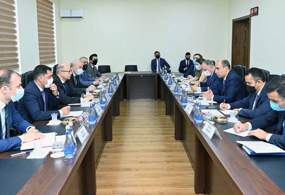 Təhsil və Energetika nazirlikləri arasında əməkdaşlıq perspektivləri müzakirə olunub
