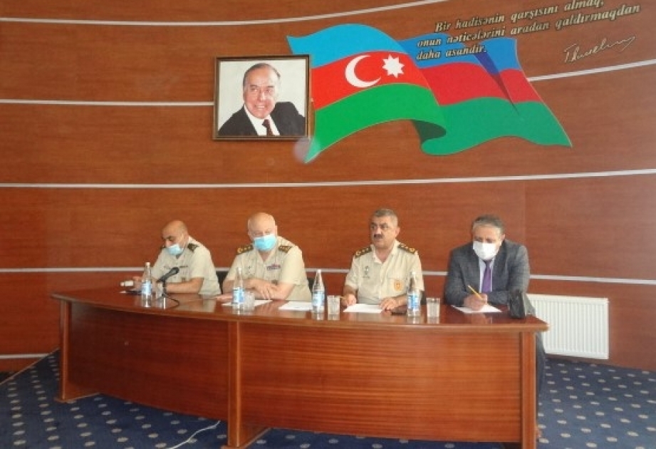 Mülki müdafiə işlərinə həsr olunmuş müşavirə keçirilib