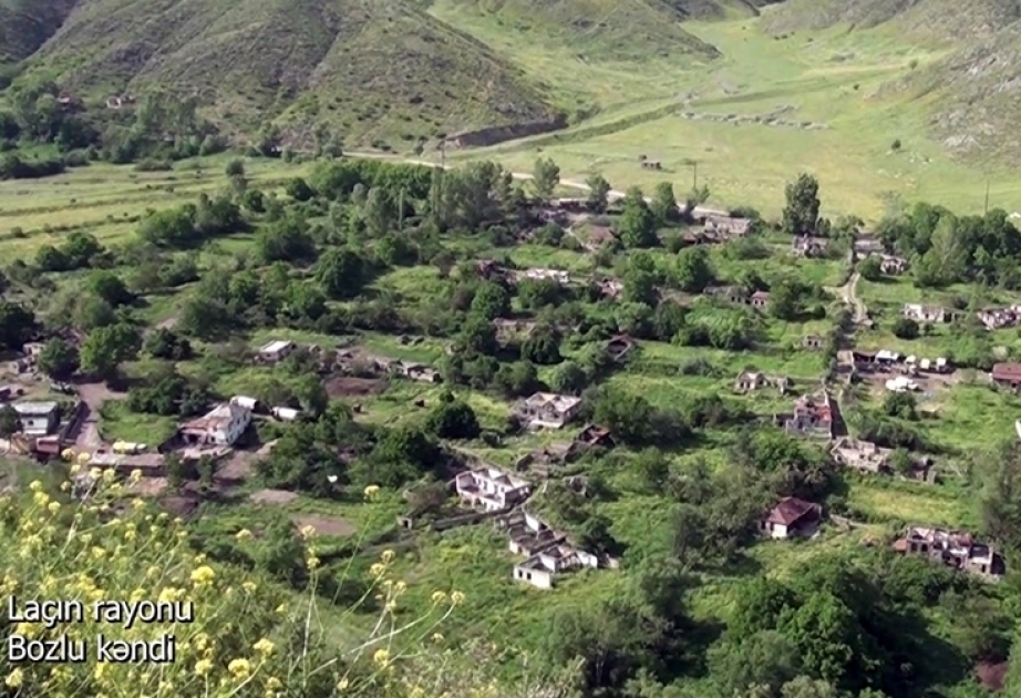 Ministerio de Defensa de Azerbaiyán publica imágenes de vídeo de la aldea de Bozlu, del distrito de Lachin