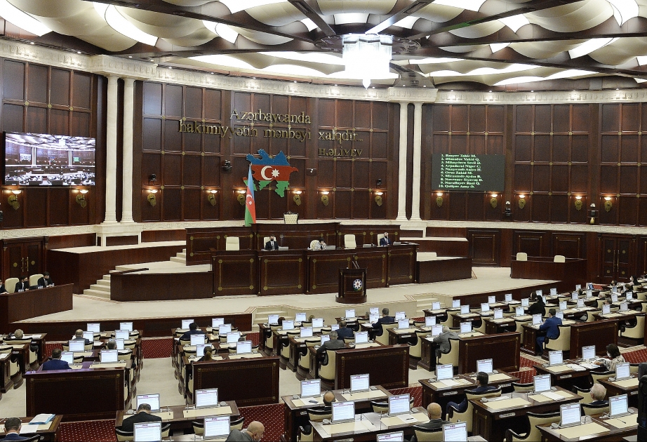 Milli Məclisin növbədənkənar sessiyasının ikinci iclası keçirilir
