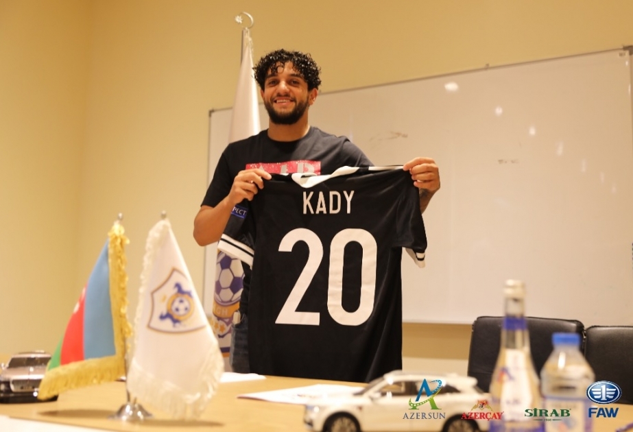 Ağdamın “Qarabağ” klubu heyətini yeni futbolçu ilə gücləndirib