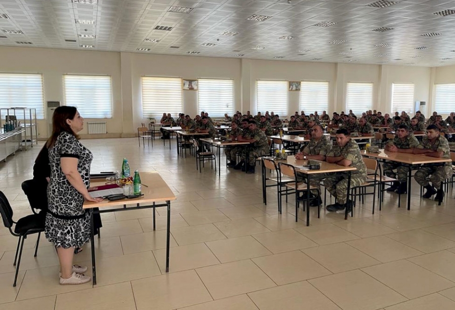 Hərbi hissələrdə gender bərabərliyinə dair seminarlar keçirilib