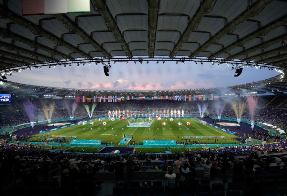 Futbol üzrə 16-cı Avropa çempionatının təntənəli açılış mərasimi keçirilib