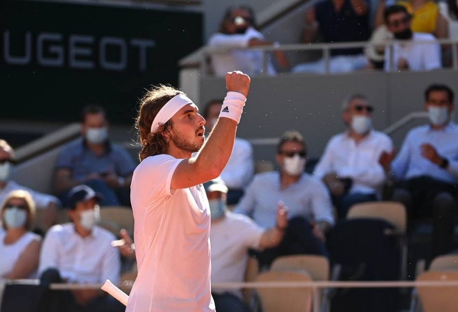 Стефанос Циципас стал первым финалистом Roland Garros