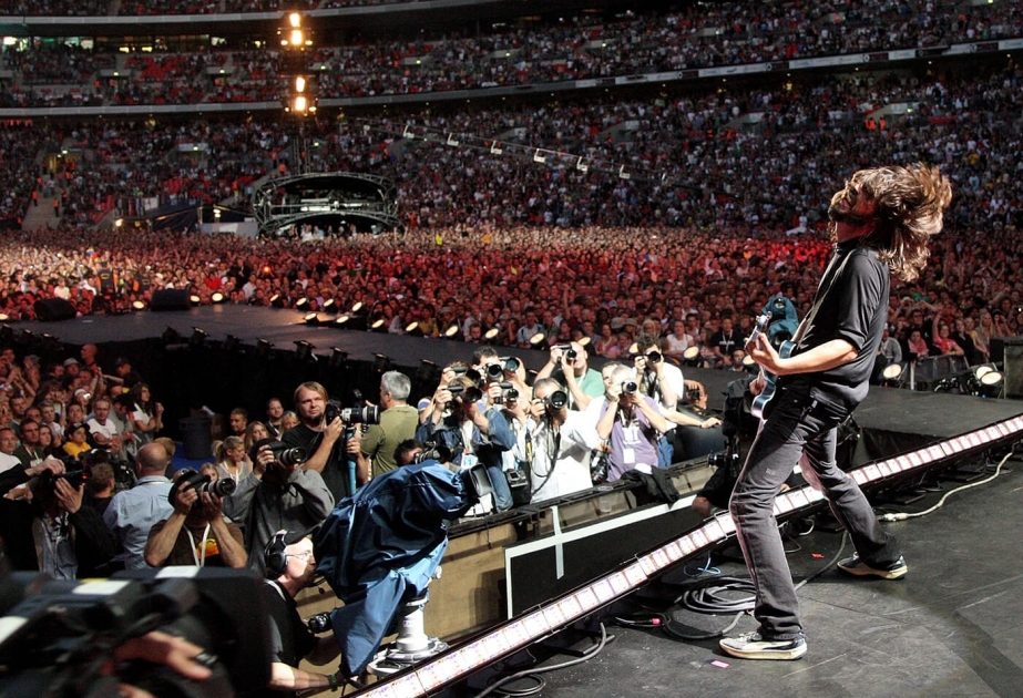 “Foo Fighters” rok qrupu yeni konsertə hazırlaşır